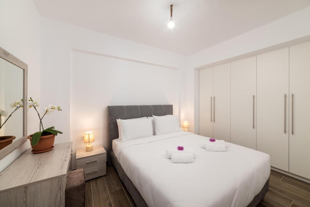 E.Berdufi Apartament Sea View 伊罗达 外观 照片