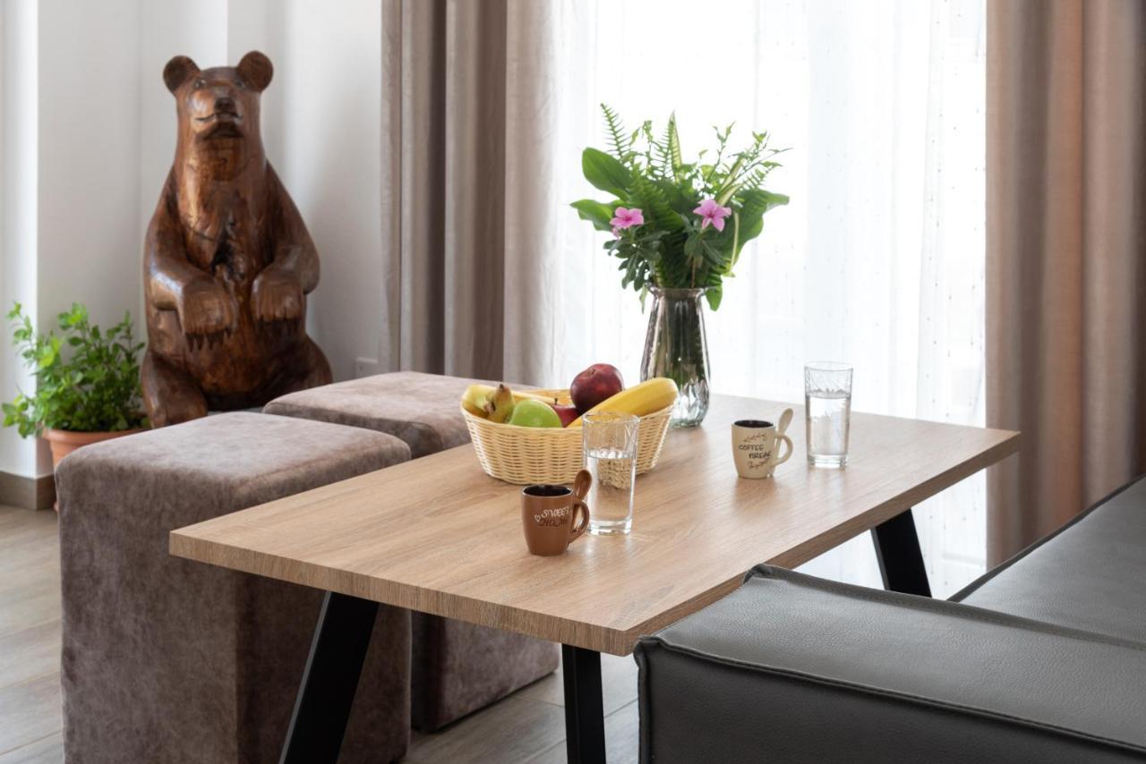 E.Berdufi Apartament Sea View 伊罗达 外观 照片