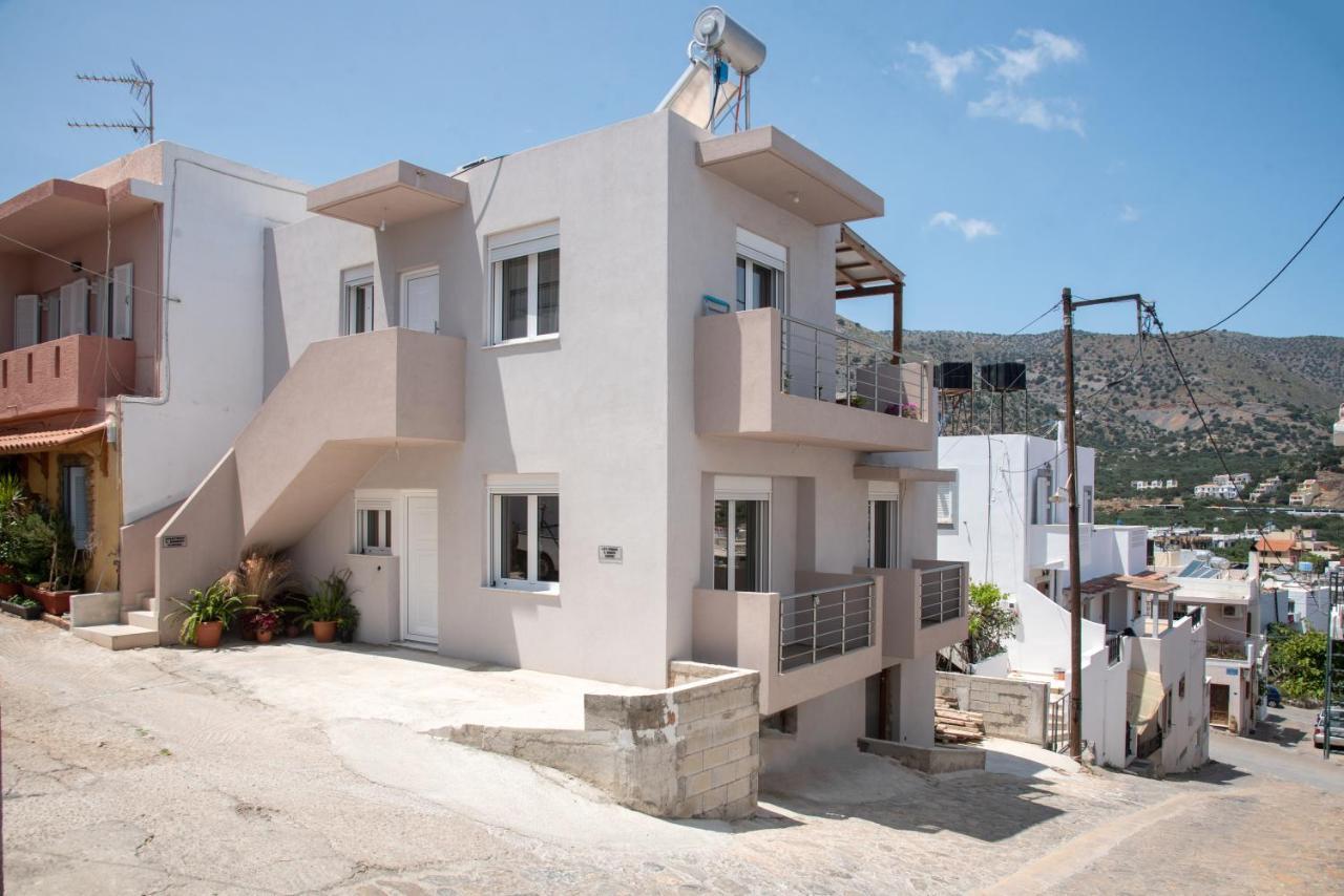 E.Berdufi Apartament Sea View 伊罗达 外观 照片